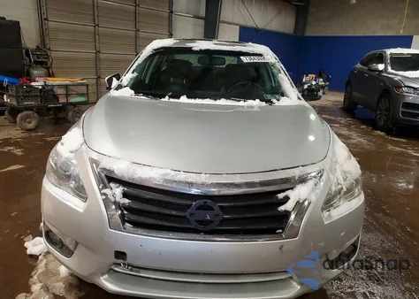 2015 Nissan Altima 2.5 z USA, uszkodzony, nr VIN 1N4AL3AP5FN362996